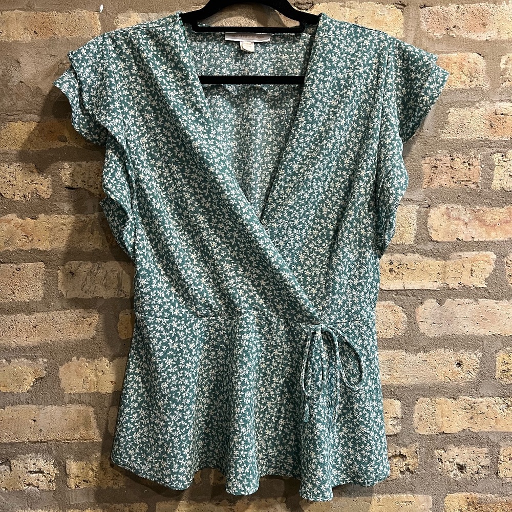 Breezy Green Floral Wrap Top - Monteau (Size XL)